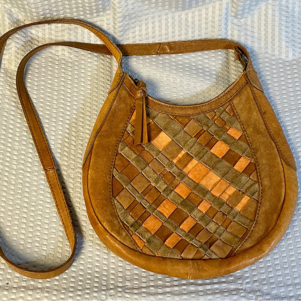 Stylish Lucky Brand Tan and Brown Leather Crossbody Bag